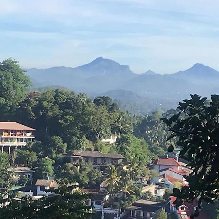 Amigo'S Home Stay Kandy Buitenkant foto